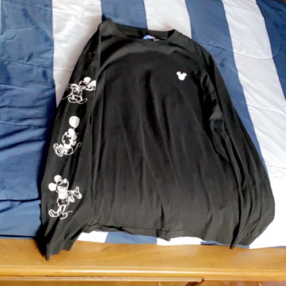 h&m X mickey mouse long-sleeve shirt!!